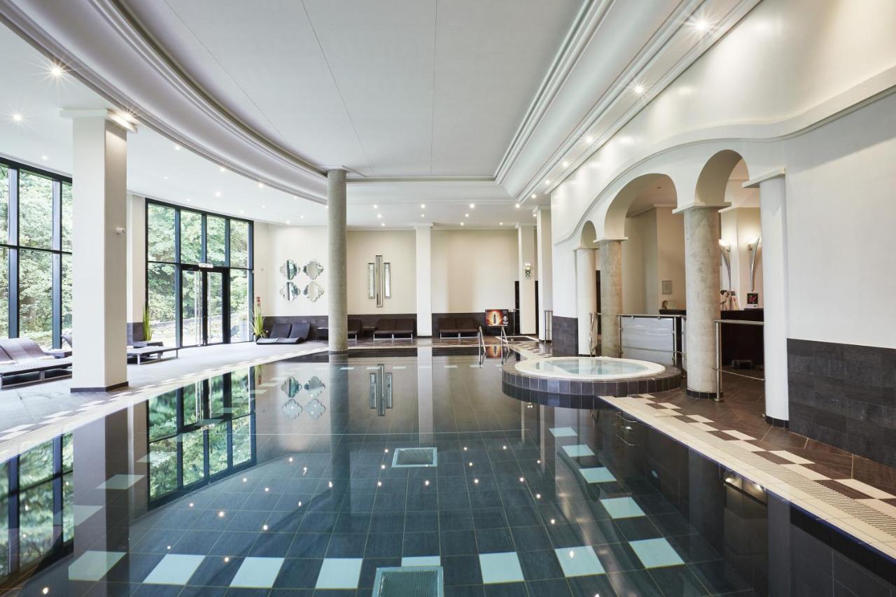Hotel & Spa Le Pavillon Charbonnieres les Bains Bagian luar foto